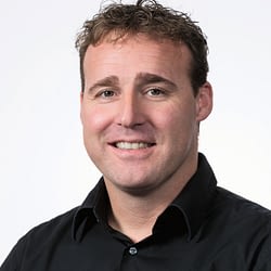 17 Dirk